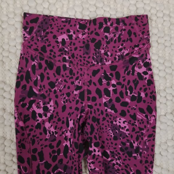 Lululemon Base Pace High-Rise Crop 23" Cheetah Camo Magenta Purple Multi Sz 6 - Picture 3 of 7